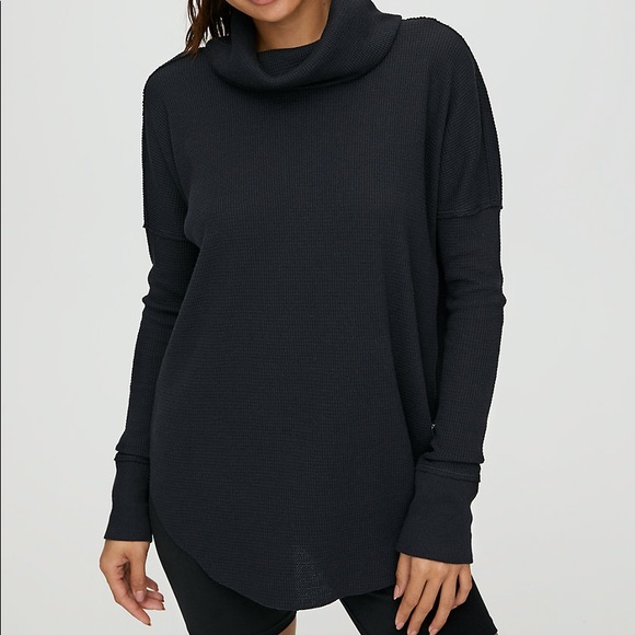 Aritzia Tops - Aritzia tna thermal mockneck